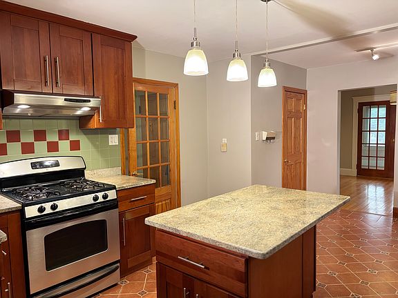 5th image of 300 E Squantum St #2