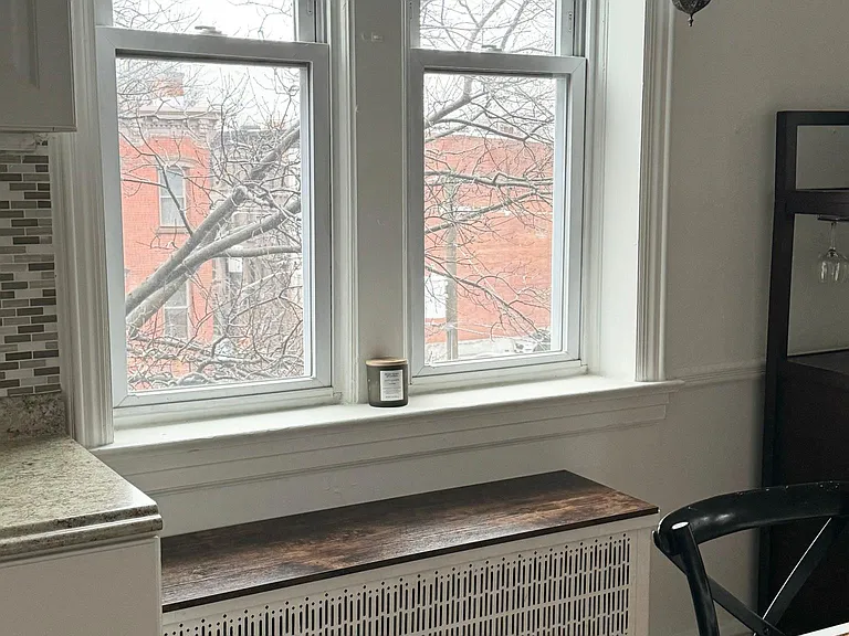 307 York St #4 — Photo 4