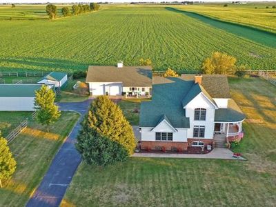 1492 N 42nd Rd, Earlville, IL, 60518