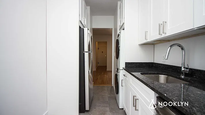 Rented by Nooklyn NYC LLC | media 18