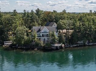 21 Chippewa Point Rd E, Hammond, NY 13646