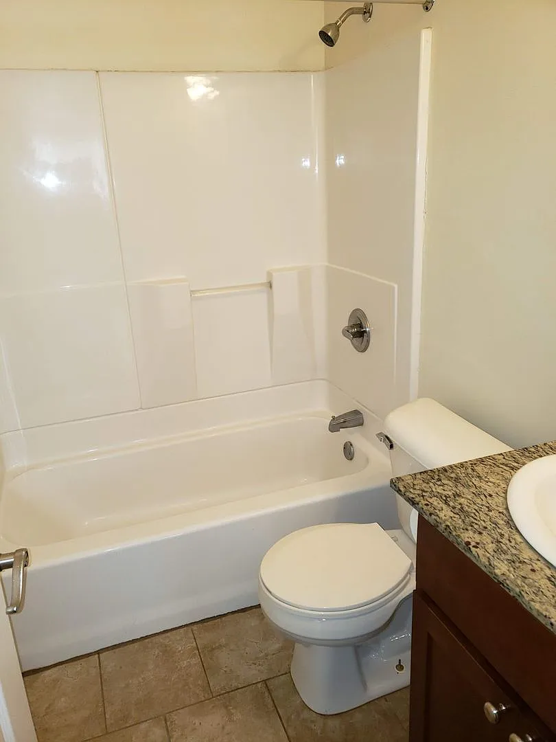 Riverwood 6417 — Photo 4