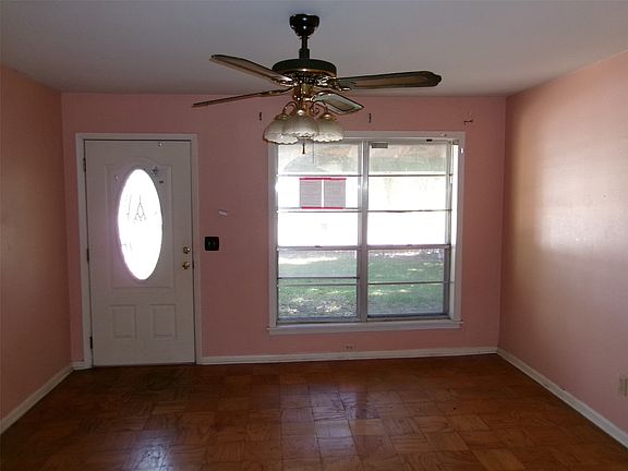 2nd image of 2534 Mecom Dr