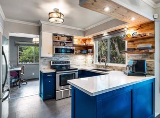 361 Lee Ridge Rd NW, Edmonton, AB T6K0N6