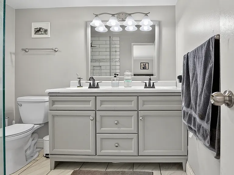 212 E Avenida De Los Arboles — Photo 12