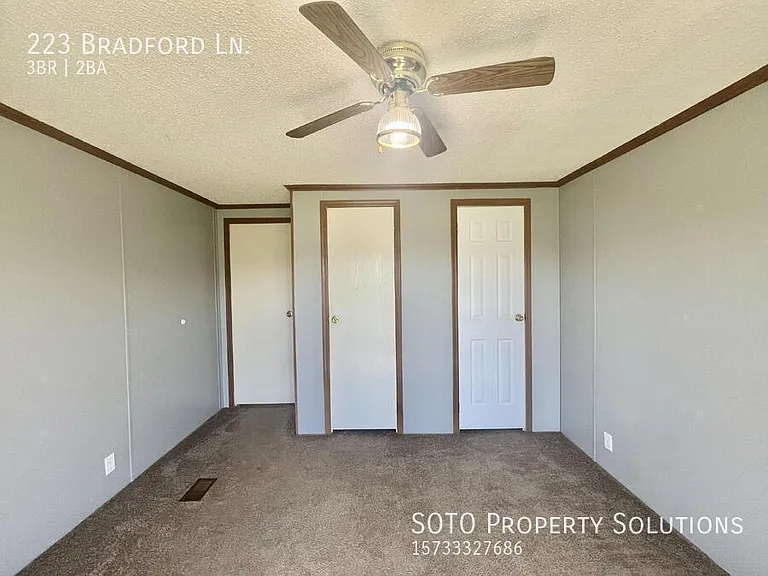 223 Bradford Ln — Photo 39