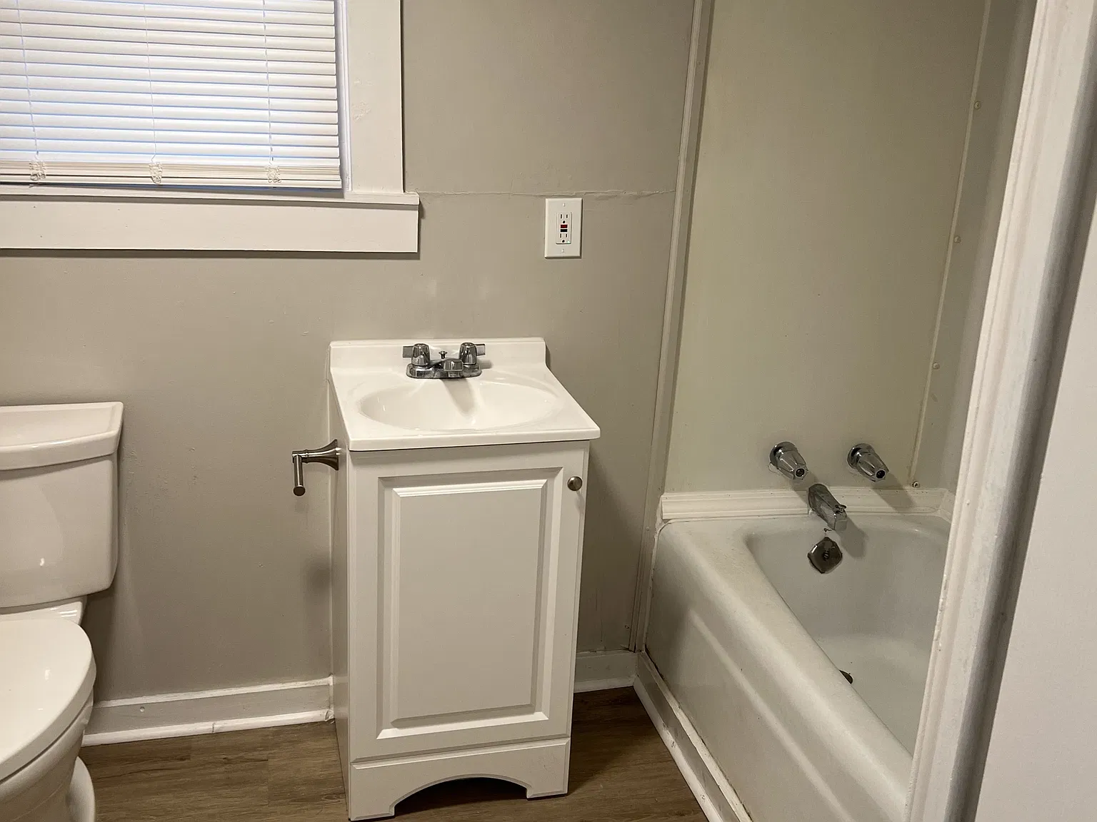115 Mc Gregor Street - 1 — Photo 3