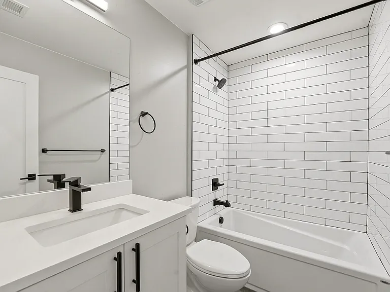 3564 W 16th Ave — Photo 16
