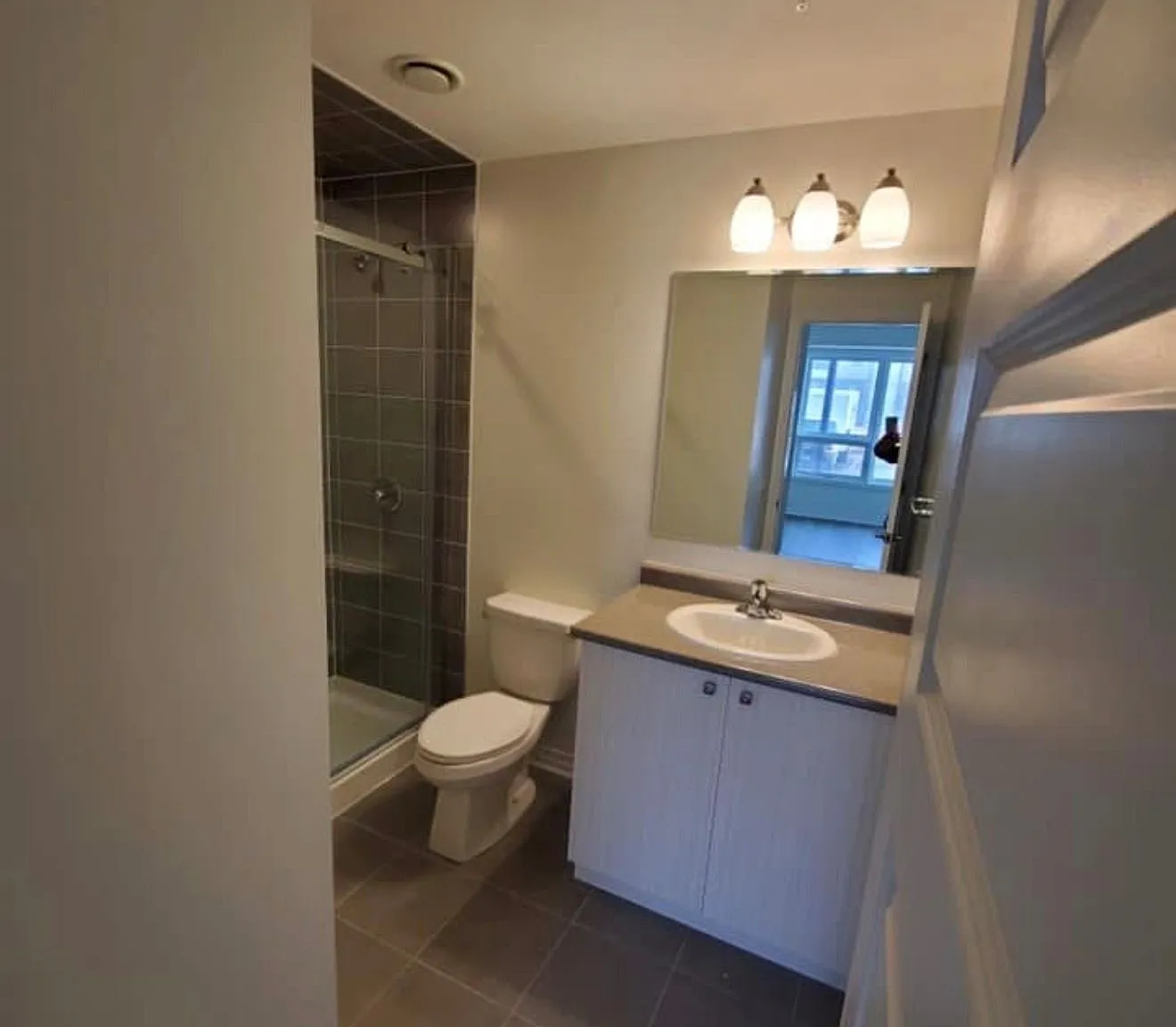 2 bed, $2,599 — Photo 3