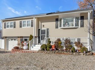 1548 Chatham Dr, Toms River, NJ