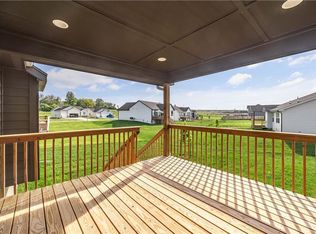 1059 W Trace Pl, Polk City, IA 50226