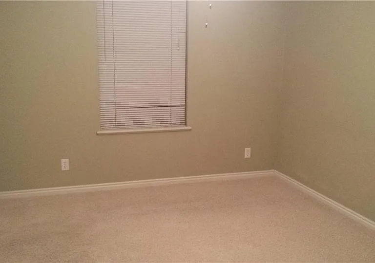 1070 S Orem Blvd #11 — Photo 17