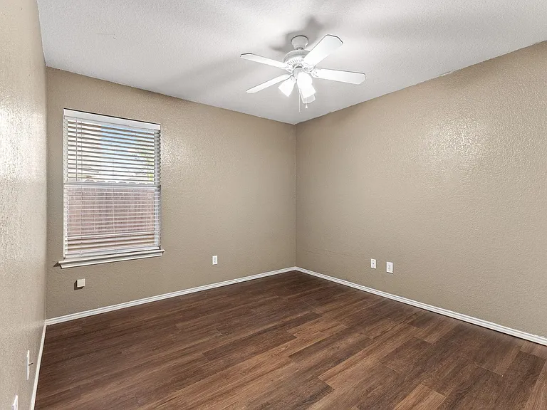 8832 Stirrup Way — Photo 10