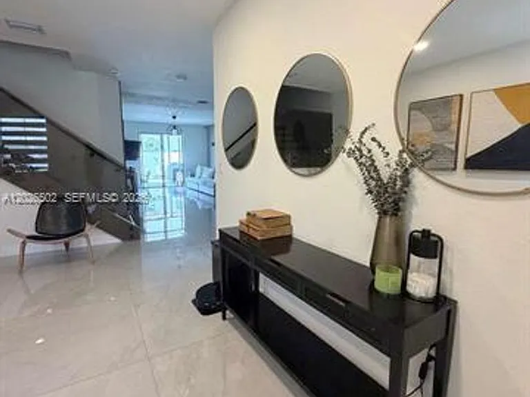 3332 W 108th St — Photo 30