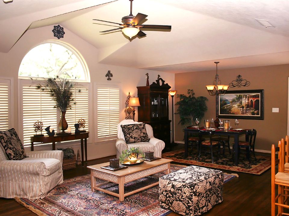 1st image of 8818 Cedarspur Dr
