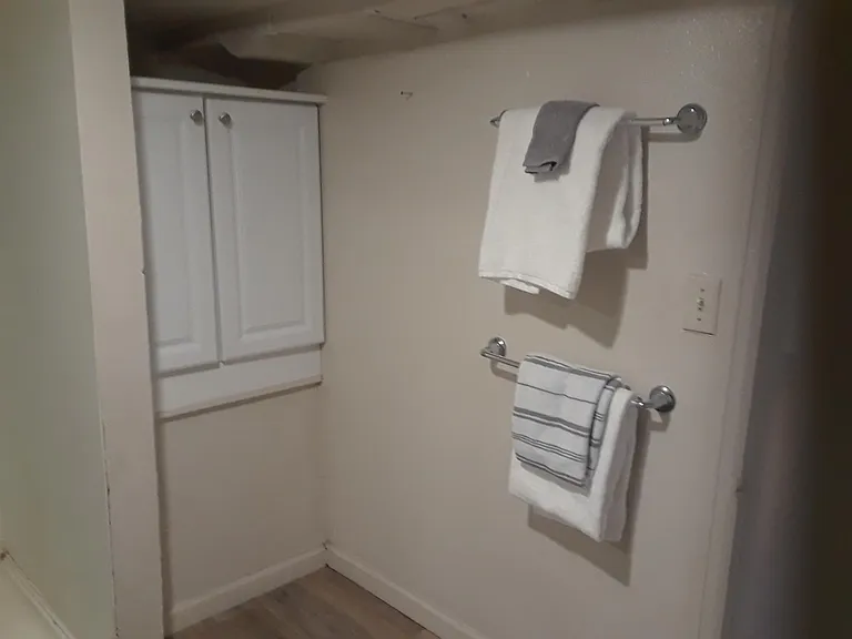 1396 N Meade St #B — Photo 7