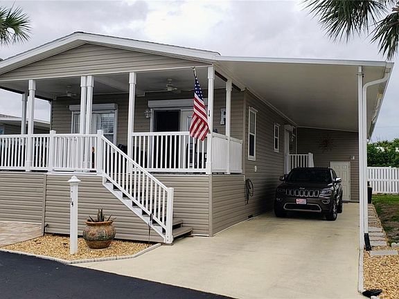 3rd image of 14 Windward Dr