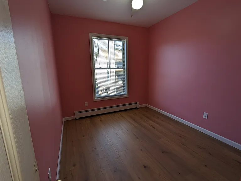 23 E Parmenter St — Photo 3