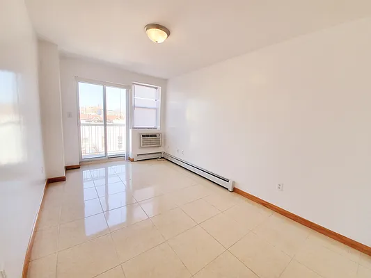 Rented by Brooklyn Property Group LLC | media 10
