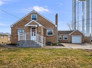 3049 38th St, Rock Island, IL 61201