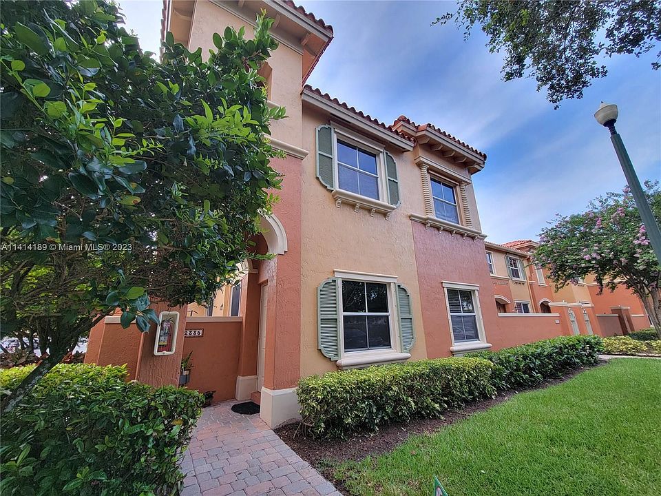 1st image of 2335 Mariner Ct #2806
