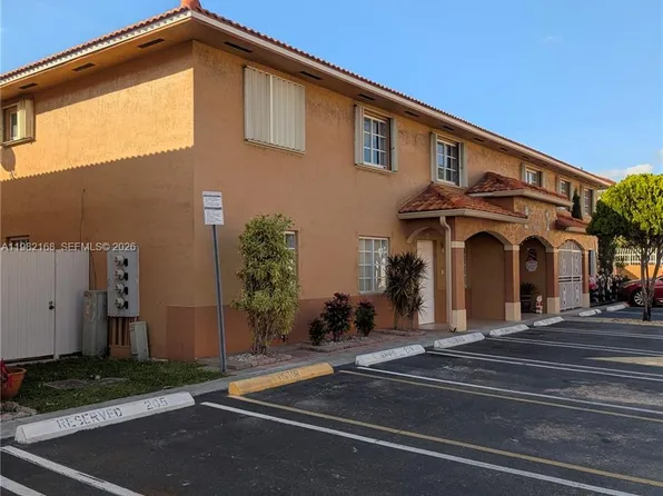 2485 W 76th St APT 109, Hialeah, FL 33016