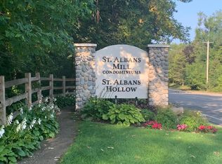 3030 Saint Albans Mill Rd APT 211, Minnetonka, MN 55305