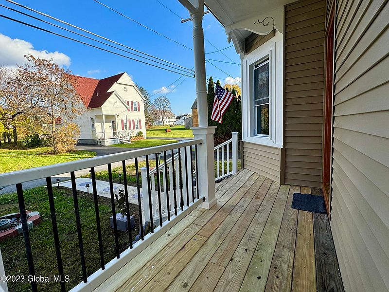 3rd image of 106 Quackenbush Street
