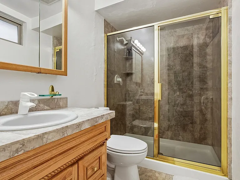 2502 S Yarrow St — Photo 18