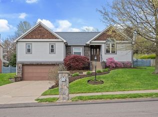 306 Larchmont Dr, Coraopolis, PA