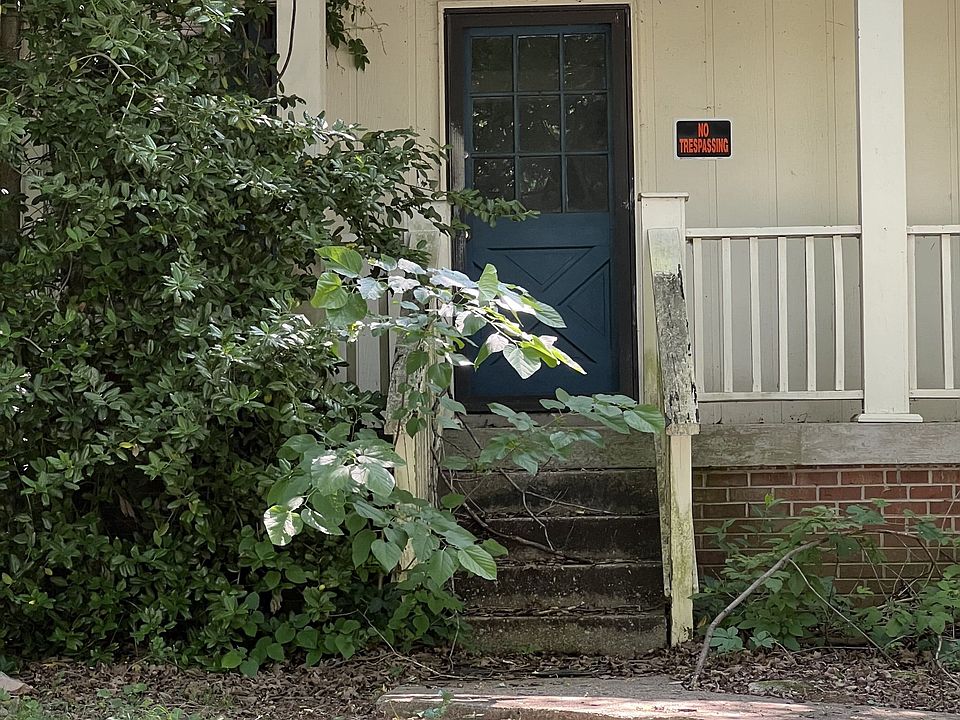 2nd image of 4837 Matterhorn Dr E