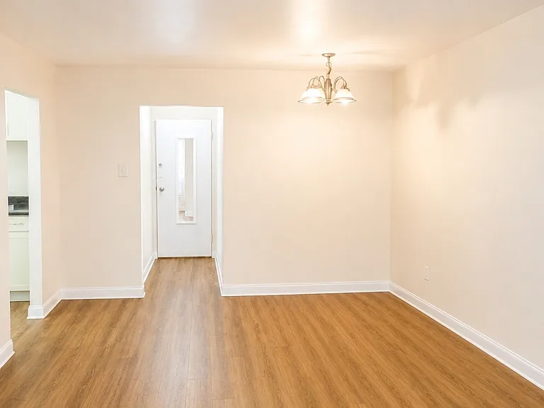 5230 5th Ave #404 — Photo 3