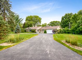 8215 W Kimber Ln, Palos Park, IL