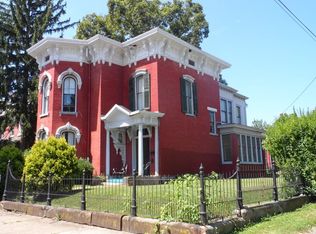 317 S Court St, Circleville, OH 43113