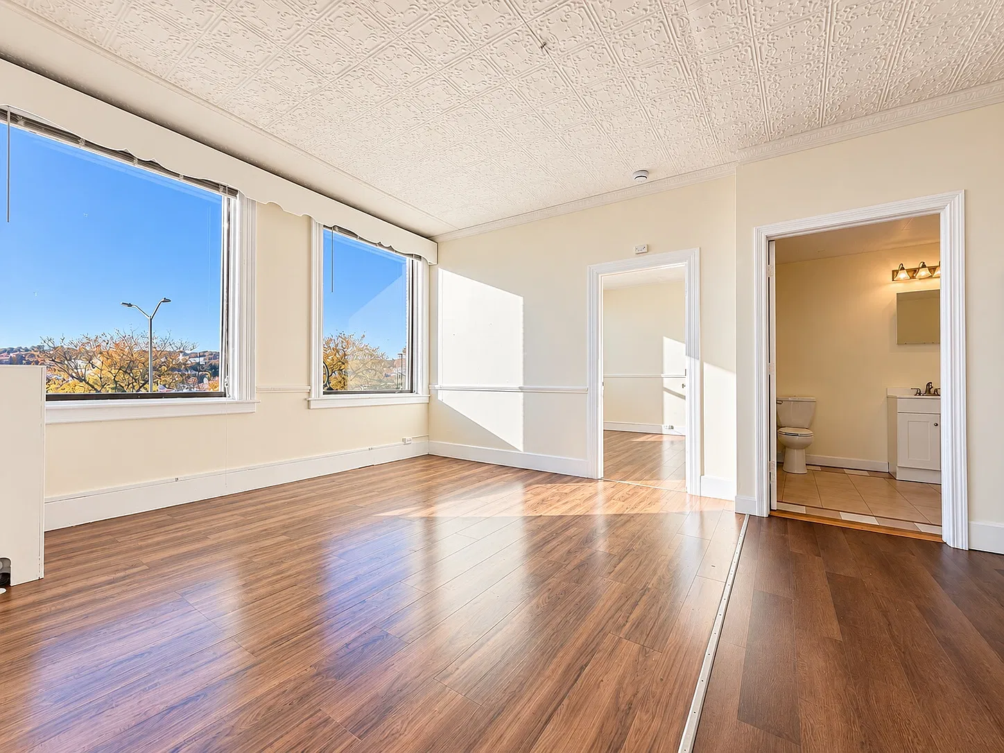 1 bed, $1,400 — Photo 4