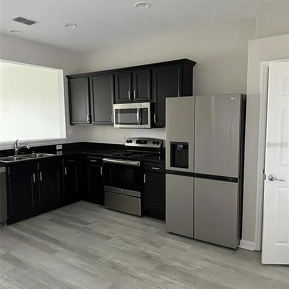 4500 SW 52nd Cir #105 — Photo 3