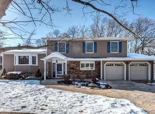 7 Scheid Dr, Parlin, NJ 08859