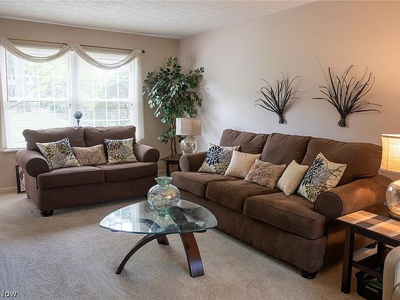 2nd image of 8240 Deepwood Blvd Unit 7-11