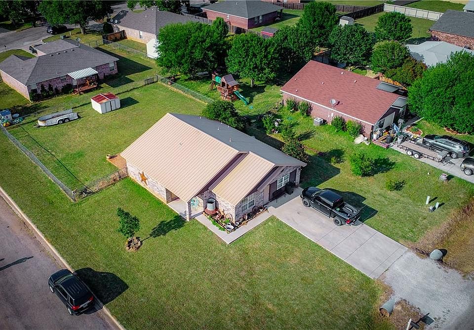 1st image of 612 Longhorn Dr