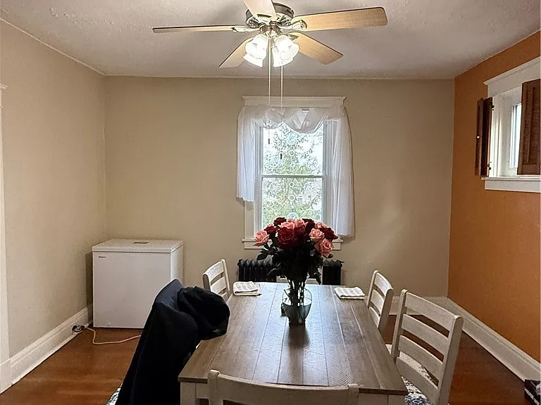 235 Center Ave — Photo 6