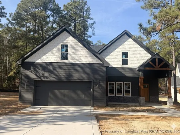 100 S Glenwood Trl, Southern Pines, NC 28387