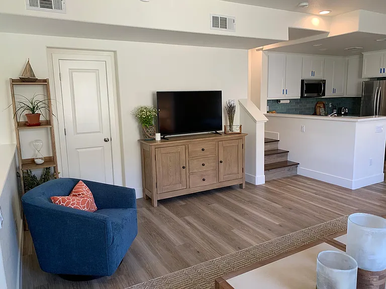 822 Bay Leaf Dr — Photo 7