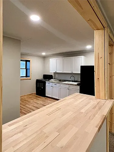 127 W Main St #4 Photo 1