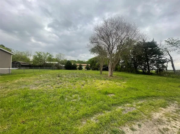 1319 S 19th St, Corsicana, TX 75110