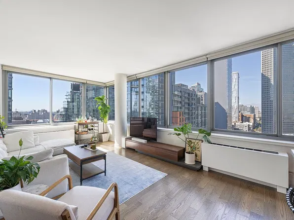 230 Ashland Pl APT 21D, Brooklyn, NY 11217