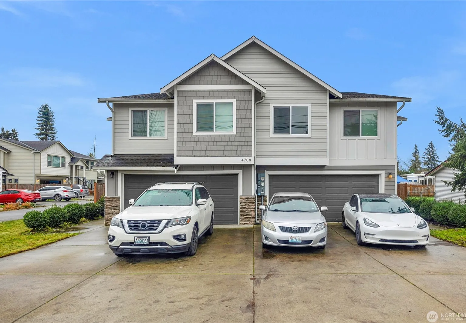 4 bed, 2.5 bath, 1640 sqft, $2,800 — Photo 1