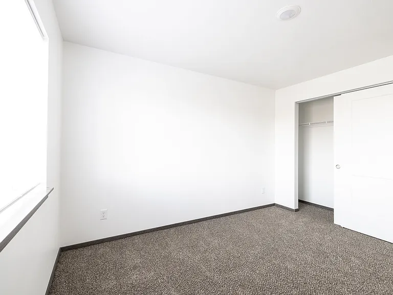 Yukon at Benson — Photo 29