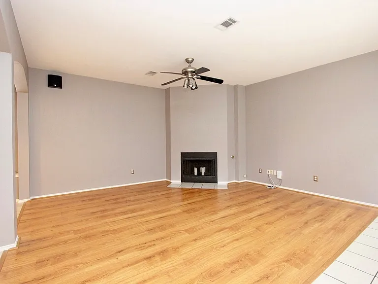 4251 Millview Ln — Photo 9