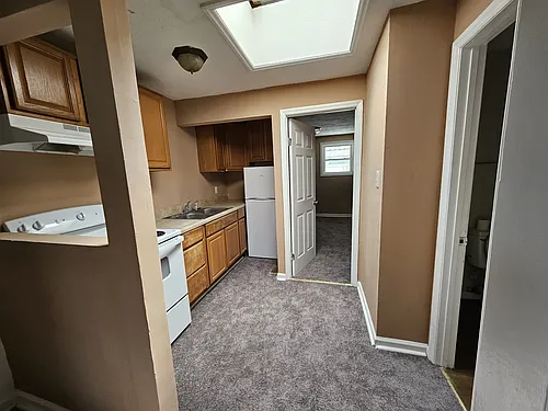 108 Carter St Photo 1