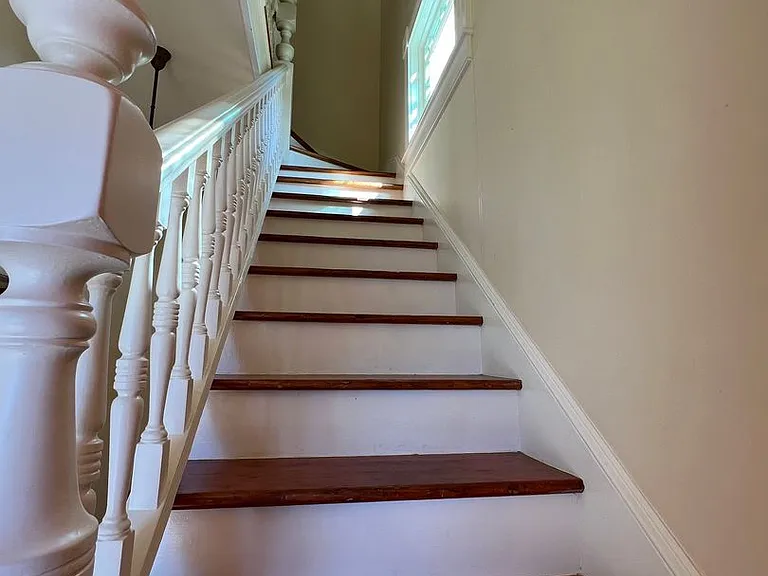 110 Richardson St — Photo 2